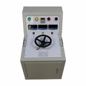 Konsole der Leistungsfrequenz widerstehen Spannungstest